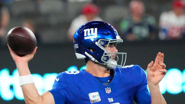 Oct 2, 2023; East Rutherford, New Jersey, USA; New York Giants quarterback Daniel Jones (8) pre game at MetLife Stadium.